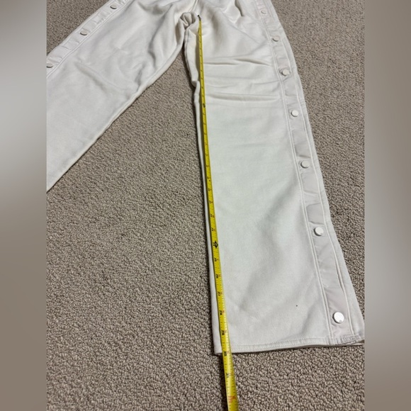 ALO SIZE XS CREAM RIP PANTS - Picture 5 of 5